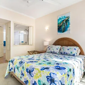Apartment A Taste Of The Tropics